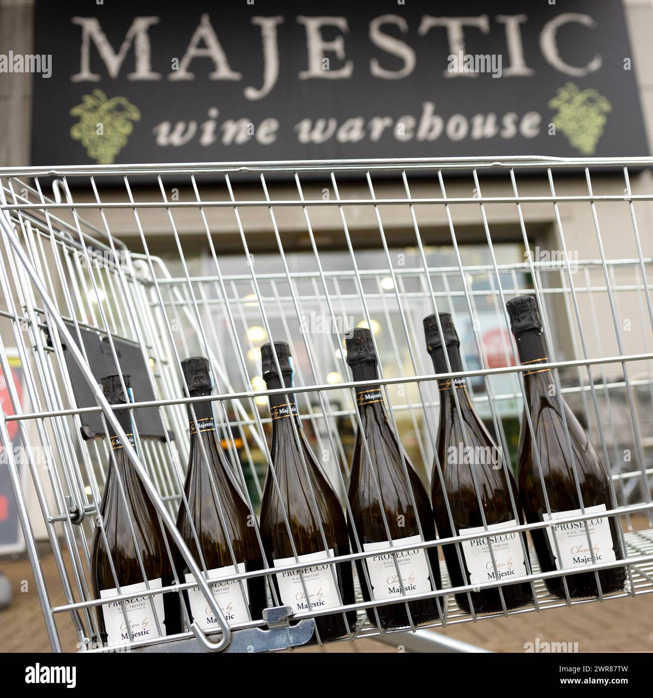 08/01/2024  Majestic Wine store in Ashbourne, Derbyshire, today.   Majestic had its best-ever Christmas after sales soared 8.1% in the eight weeks to Stock Photo