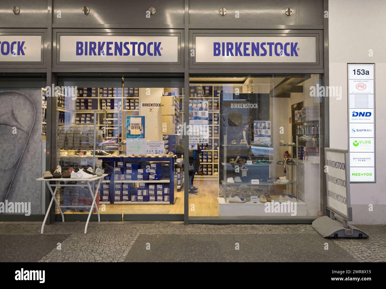 Birkenstock Schuhe, Geschäft, Friedrichstraße, Mitte, Berlin, Deutschland *** Birkenstock Shoes, Shop, Friedrichstraße, Mitte, Berlin, Germany Stock Photo
