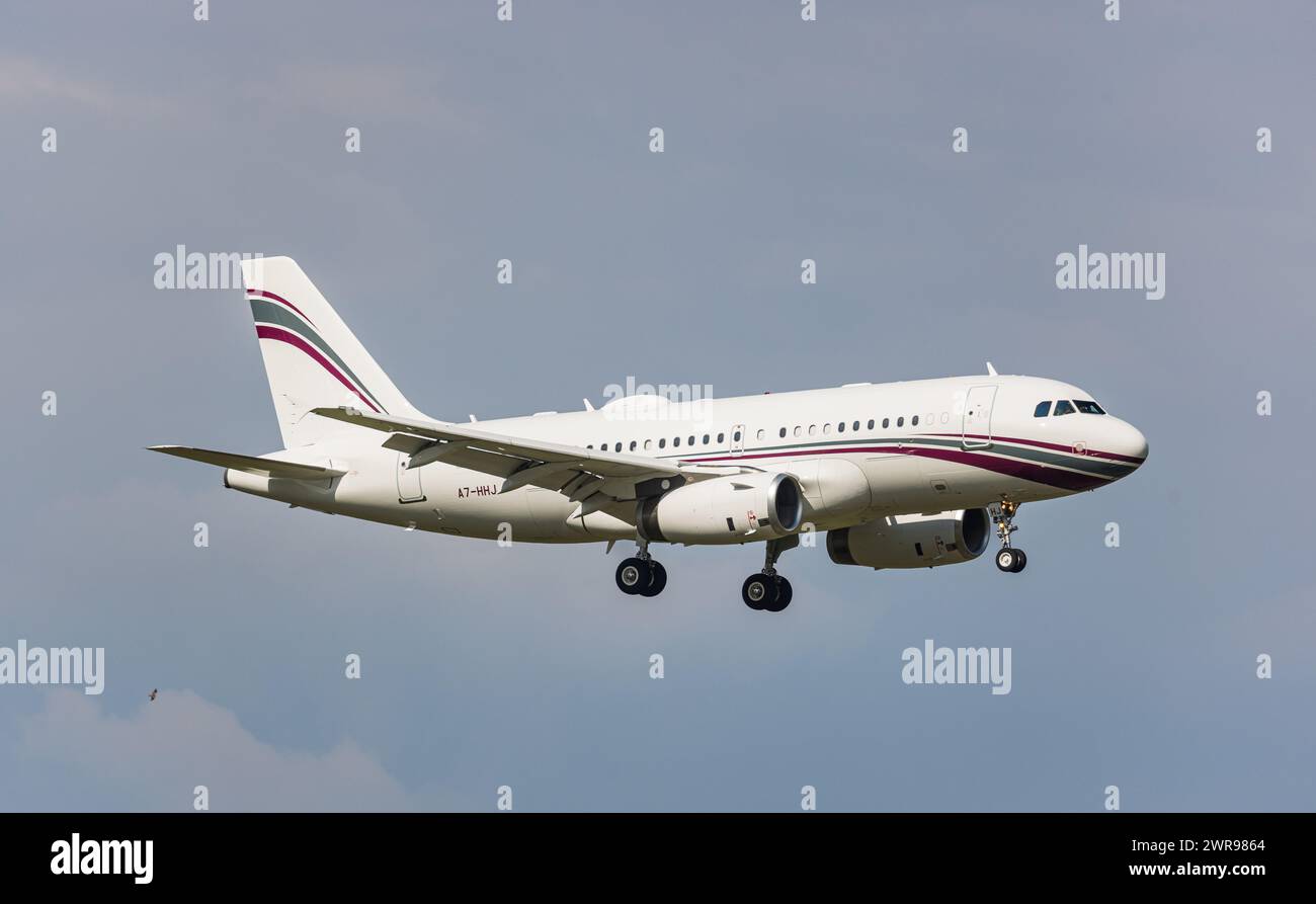 Qatar Airways (Qatar Amiri Flight) Airbus ACJ319 (A319-133/CJ) (A7