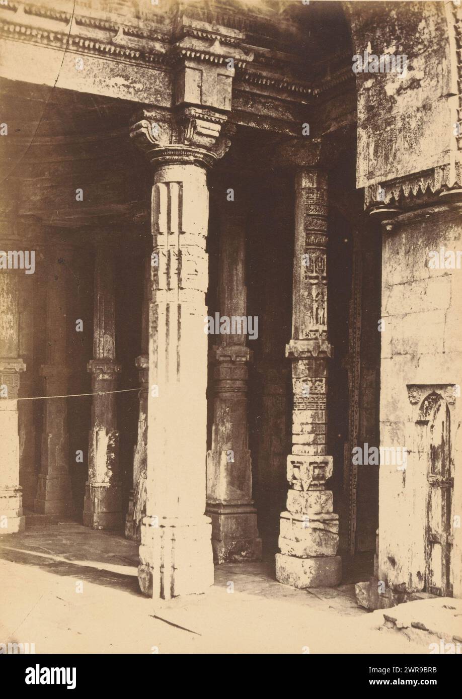 Pillars of Ahmed Shah's Mosque in Ahmedabad, Ahmed Shah's Mosque.- Hindoo Pillars (title on object), Thomas Biggs, Ahmedabad, c. 1856 - in or before 1866, photographic support, albumen print, height 188 mm × width 136 mm, photograph Stock Photo