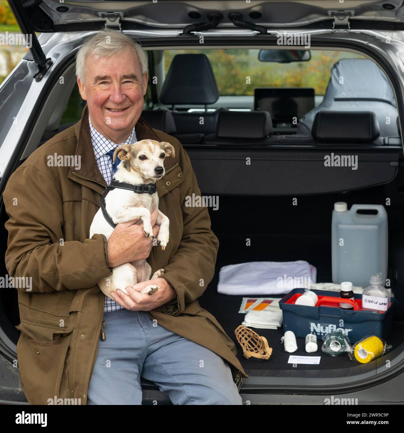 13/11/2023   The Yorkshire Vet, Peter Wright, with 11-year-old Jack Russell Terrier, Moomin, in his Toyota RAV4.   All Rights Reserved: RKP Photograph Stock Photo
