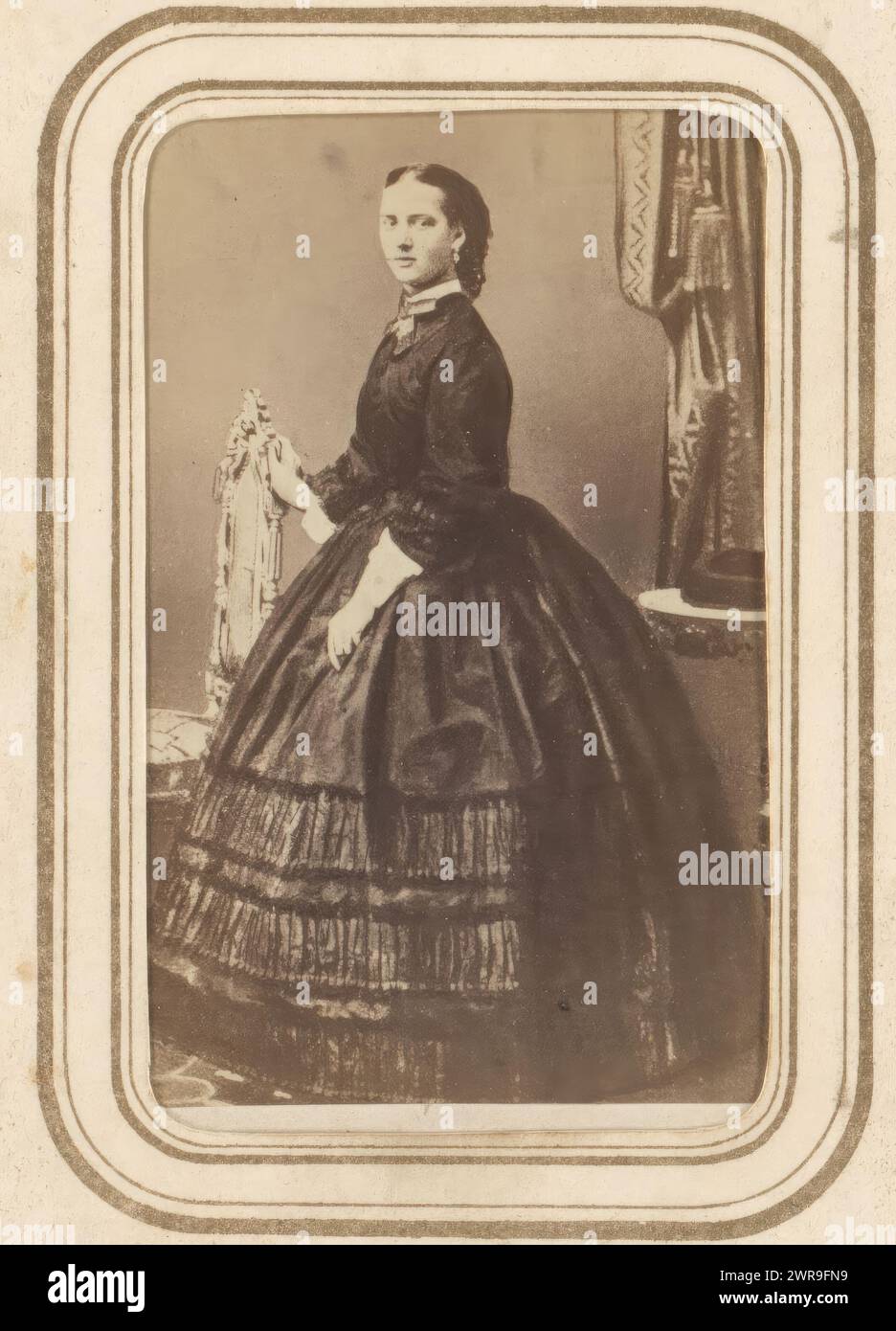 Portrait of Alexandra of Denmark, Princess of Wales, This photo is part of an album., anonymous, 1860 - 1870, cardboard, albumen print, height 83 mm × width 52 mm, photograph Stock Photo