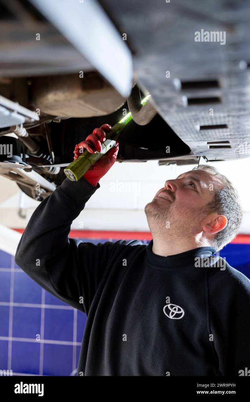 Toyota Proace City Icon van service Pinkstones, Stoke on Trent, UK ...