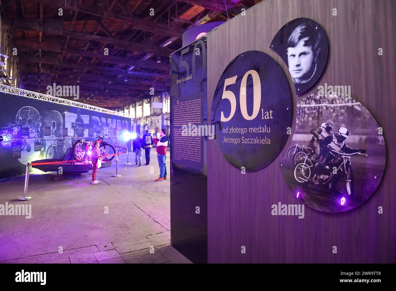 2024.03.11 Swietochlowice Zuzel Wydarzenia 100-lecie zuzla Sezon 2024 Wystawa 100 lat zuzla w Swietochlowicach N/z motocykle zuzlowe, hala Walcownia Huty Silesia w Swietochlowicach, Lipiny, historia, Jerzy Szczakiel Foto Marcin Bulanda/PressFocus 2024.03.11 Swietochlowice Speedway Events Season 2024 Wystawa 100 lat zuzla w Swietochlowicach motocykle zuzlowe, hala Walcownia Huty Silesia w Swietochlowicach, Lipiny, historia, Jerzy Szczakiel Credit: Marcin Bulanda/PressFocus Credit: Sipa USA/Alamy Live News Stock Photo