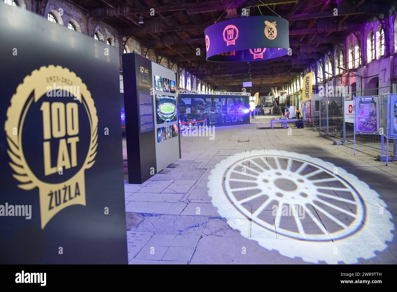 2024.03.11 Swietochlowice Zuzel Wydarzenia 100-lecie zuzla Sezon 2024 Wystawa 100 lat zuzla w Swietochlowicach N/z motocykle zuzlowe, hala Walcownia Huty Silesia w Swietochlowicach, Lipiny, historia Foto Marcin Bulanda/PressFocus 2024.03.11 Swietochlowice Speedway Events Season 2024 Wystawa 100 lat zuzla w Swietochlowicach motocykle zuzlowe, hala Walcownia Huty Silesia w Swietochlowicach, Lipiny, historia Credit: Marcin Bulanda/PressFocus Credit: Sipa USA/Alamy Live News Stock Photo