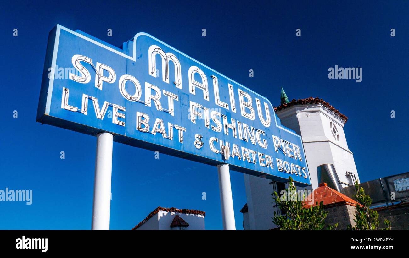 Malibu Pier sign, Malibu Sport Fishing Pier: live bait and charter ...