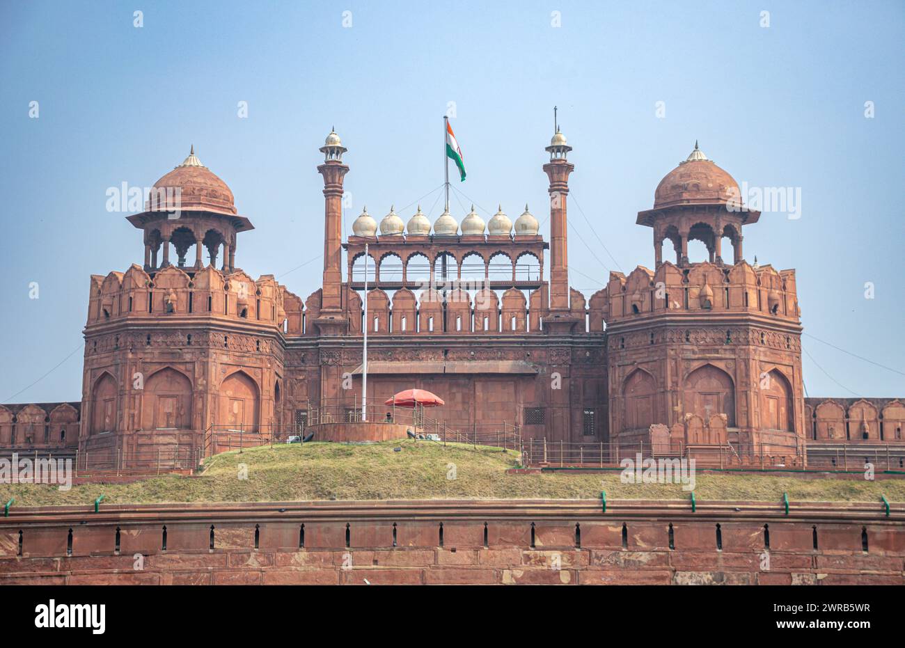 Front view of main entrance to Red Fort as New Delhi's tourist ...