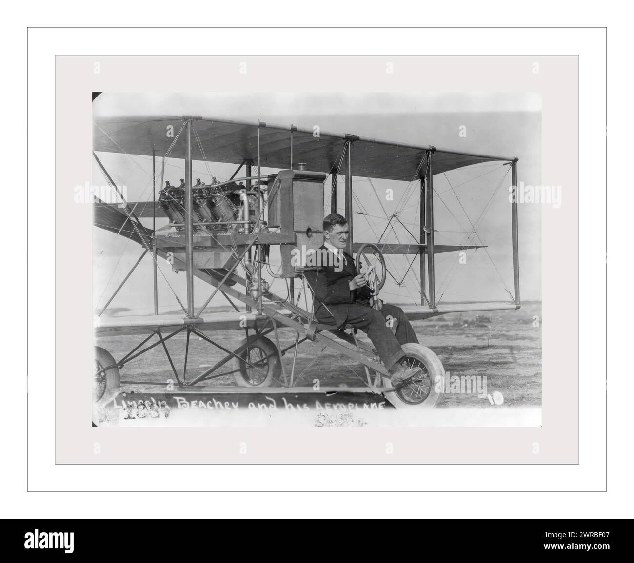 Lincoln Beachey, Full length; and his airplane., 1912., Aeronautics, 1910-1920, Photographic prints, 1910-1920., Portrait photographs, 1910-1920, Photographic prints, 1910-1920, 1 photographic print Stock Photo