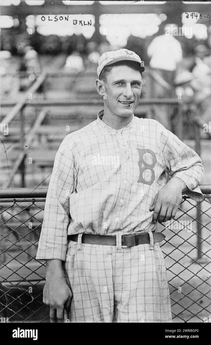 Ivan Massie Olson, Brooklyn baseball player, half-length portrait ...