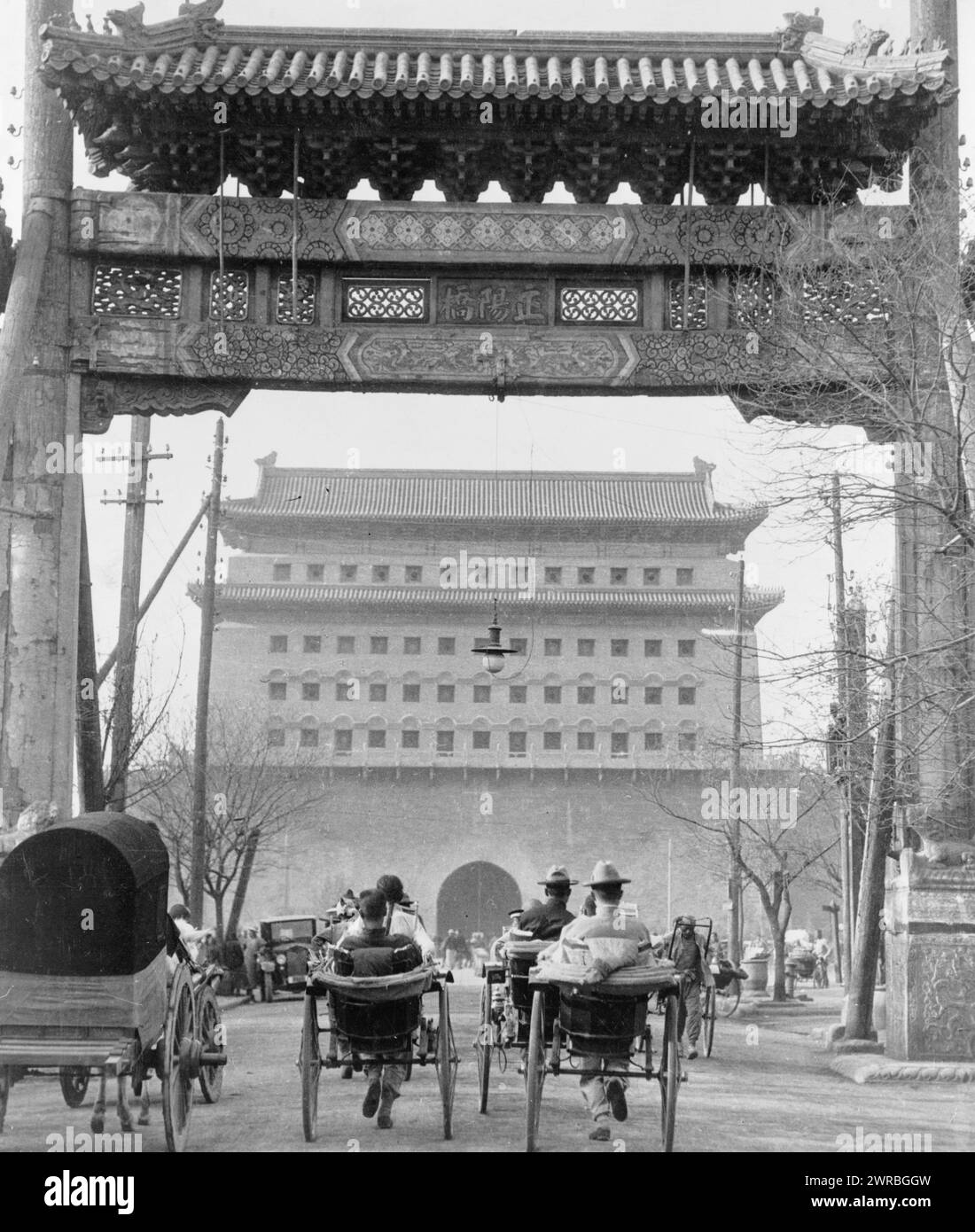 Overhead gate Black and White Stock Photos & Images - Alamy