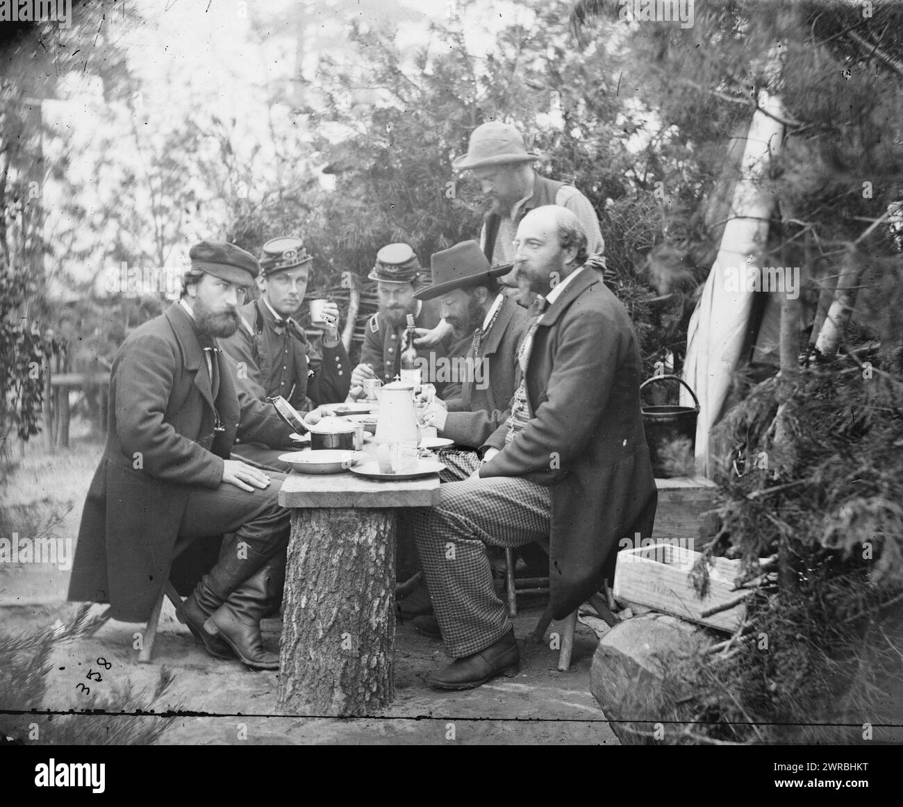 Yorktown, Virginia (vicinity). Comte de Paris, Duc de Chartres, Prince de Joinville and friends at lunch. Camp Winfield Scott, Gibson, James F., 1828-, photographer, 1862 May 3., United States, History, Civil War, 1861-1865, Glass negatives, 1860-1870, Stereographs, 1860-1870, 1 negative: glass, stereograph, wet collodion, 4 x 10 in Stock Photo
