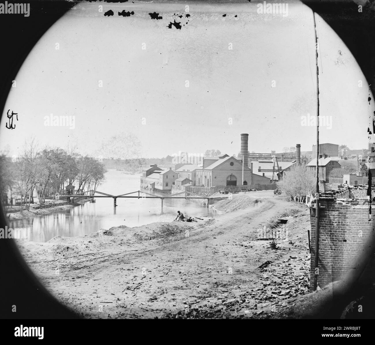 Richmond, Virginia. Tredegar Iron Works, Gardner, Alexander, 1821-1882, photographer, 1865 April., United States, History, Civil War, 1861-1865, Glass negatives, 1860-1870, Stereographs, 1860-1870, 1 negative: glass, stereograph, wet collodion, 4 x 10 in Stock Photo