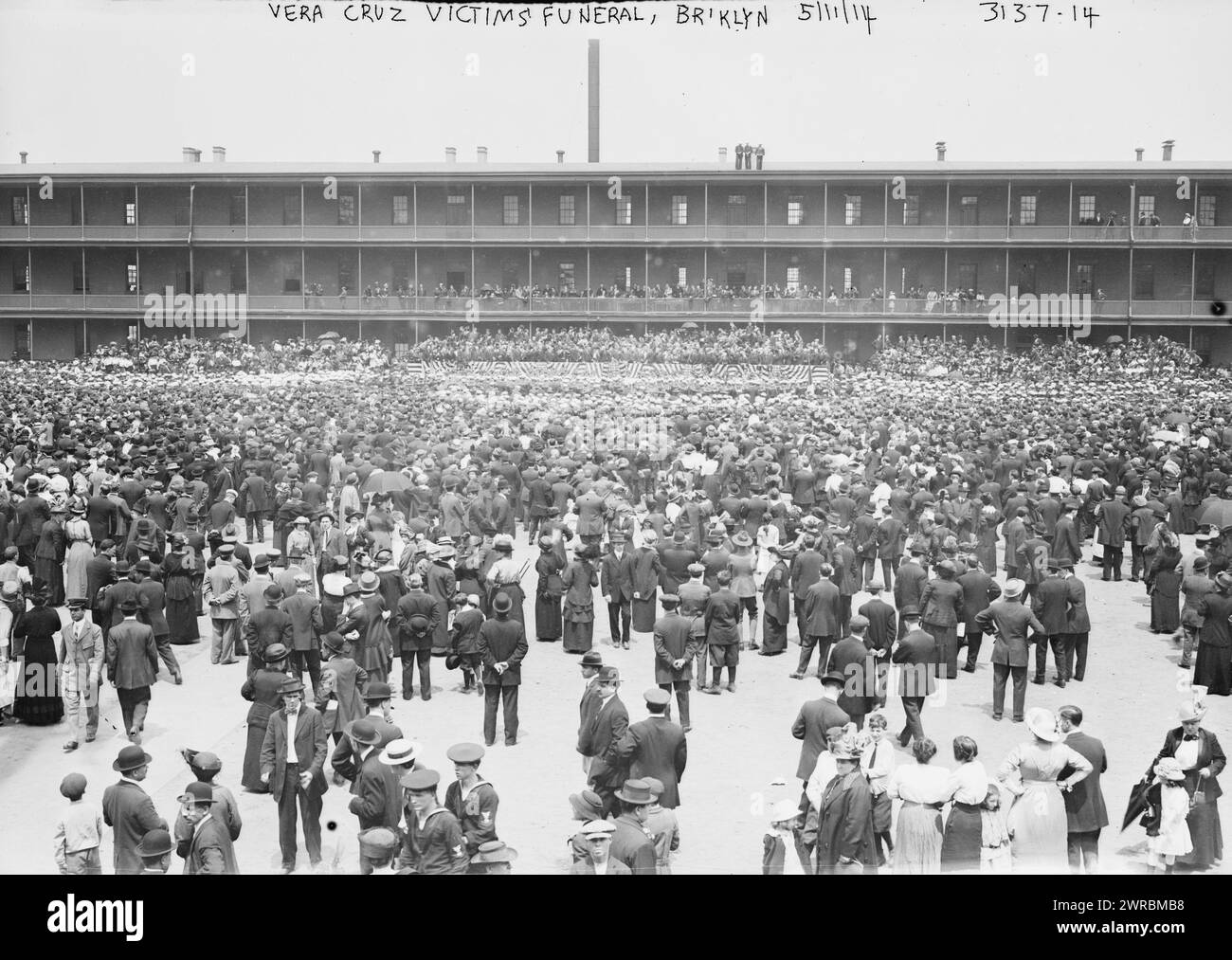 Vera Cruz, victims' funeral, Brooklyn, 1914, Photograph shows funeral for American soldiers that served in Veracruz, Mexico which was held in Brooklyn, New York. The U.S. occupation of Veracruz, Mexico took place during the Mexican Revolution. The U.S. troops entered the city on April 21, 1914 and stayed through November 1914., 1914., Brooklyn, Glass negatives, 1 negative: glass Stock Photo