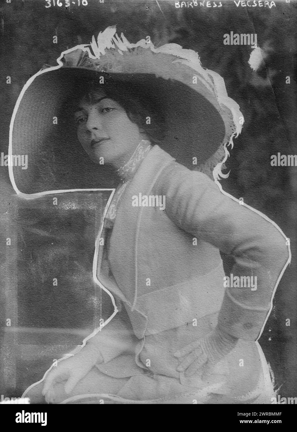 Baroness Vecsera i.e., Vetsera, Photograph shows Baroness Marie Alexandrine von Vetsera (1871-1889) the mistress of Crown Prince Rudolf of Austria, who died with him in the Mayerling Incident., between ca. 1910 and ca. 1915, Glass negatives, 1 negative: glass Stock Photo