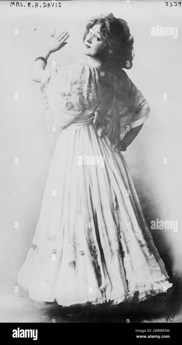 Mrs. R.H. Davis, Photograph shows vaudeville performer Mrs. Richard Harding Davis (Bessie McCoy) (ca. 1886-1931)., between ca. 1910 and ca. 1915, Glass negatives, 1 negative: glass Stock Photo