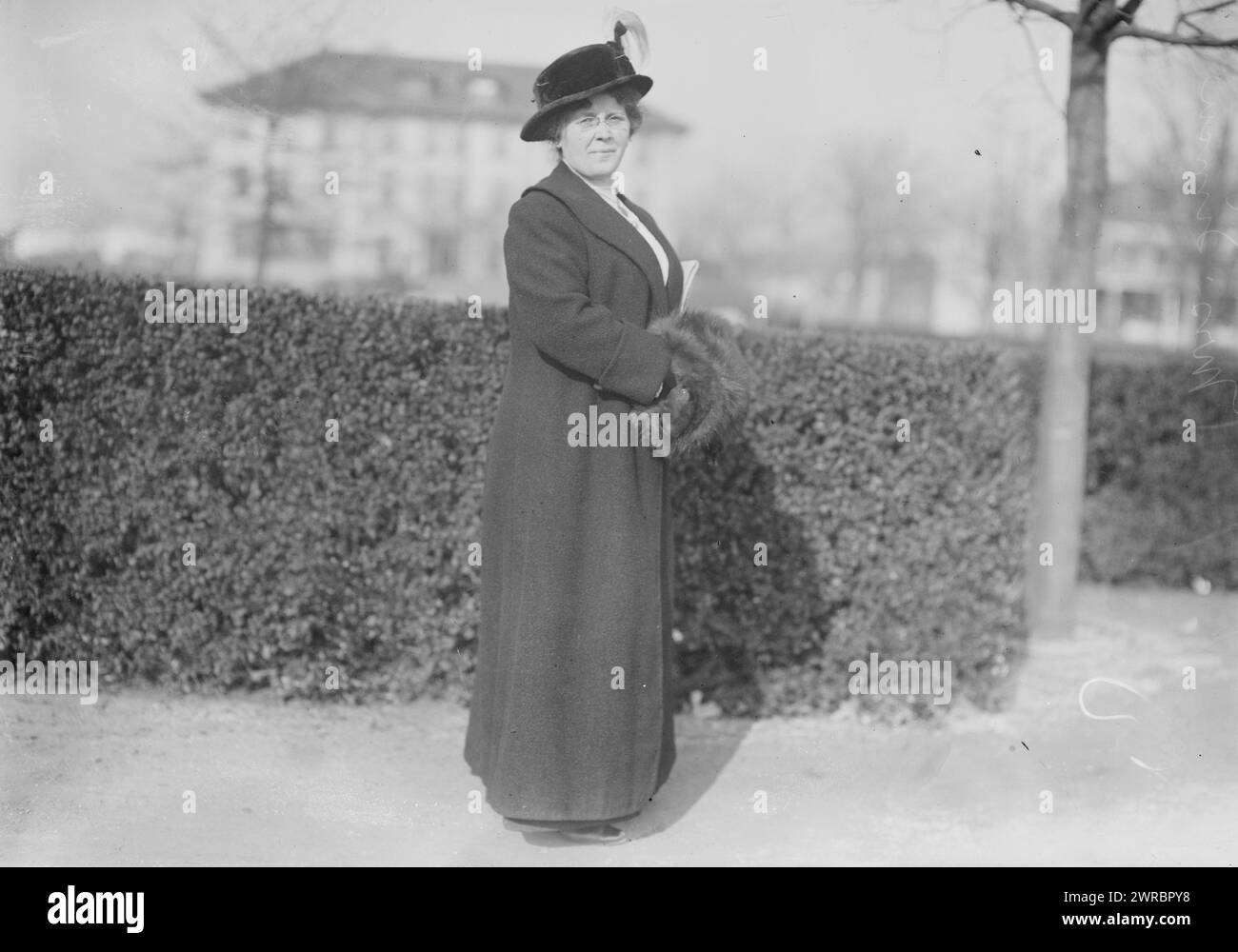 Mrs. Simon, Photograph probably shows Miss Elizabeth Simon, a cook in the Tatum household, who testified in a society divorce case involving Jack Ottman, cotton broker John C. Tatum (d. 1916) and Mrs. Mary Jane Tatum, of Great Neck Long Islan, in January 1915., 1915, Glass negatives, 1 negative: glass Stock Photo
