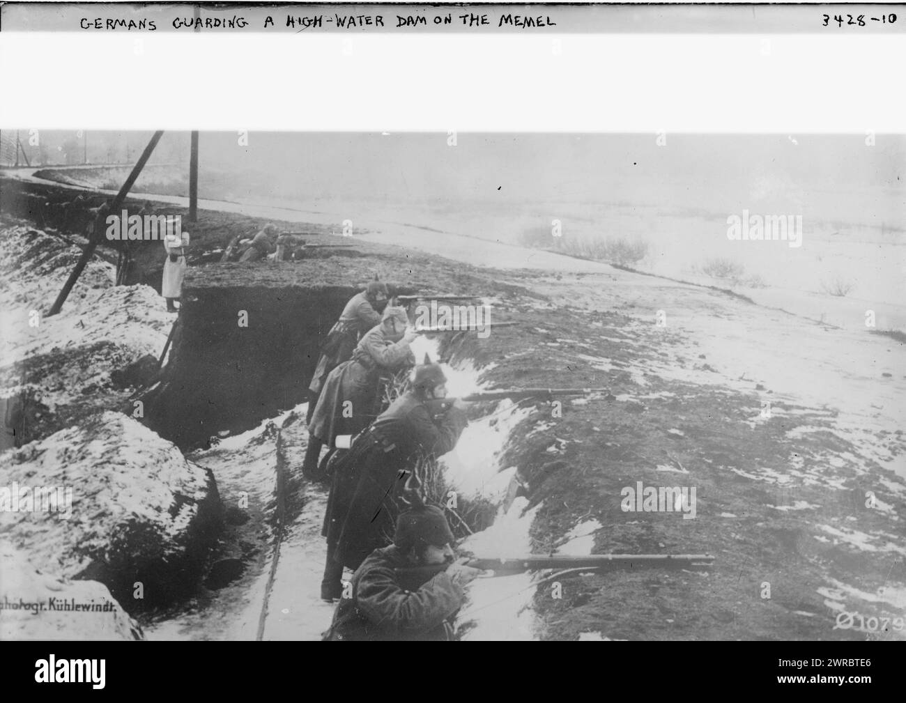 Germans guarding a high-water dam on the Memel, Photograph shows German soldiers guarding a dam on the Memel river in eastern Europe, during World War I., between ca. 1910 and ca. 1915, World War, 1914-1918, Glass negatives, 1 negative: glass Stock Photo