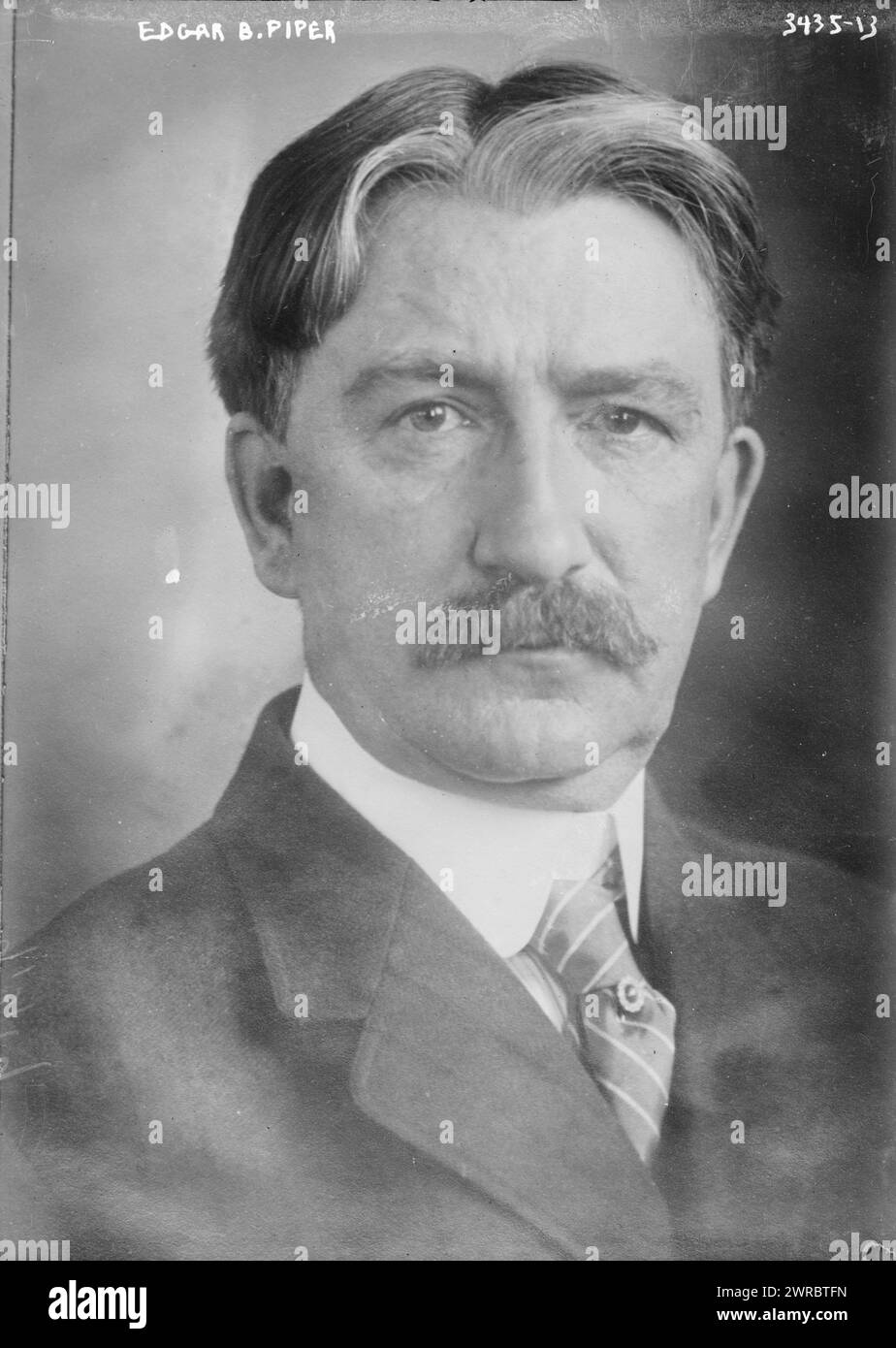 Edgar B. Piper, Photograph shows Edgar Bramwell Piper (1865-1928), who was the editor of The Morning Oregonian and a war correspondent during World War I., 1919 Sept. 13, Glass negatives, 1 negative: glass Stock Photo