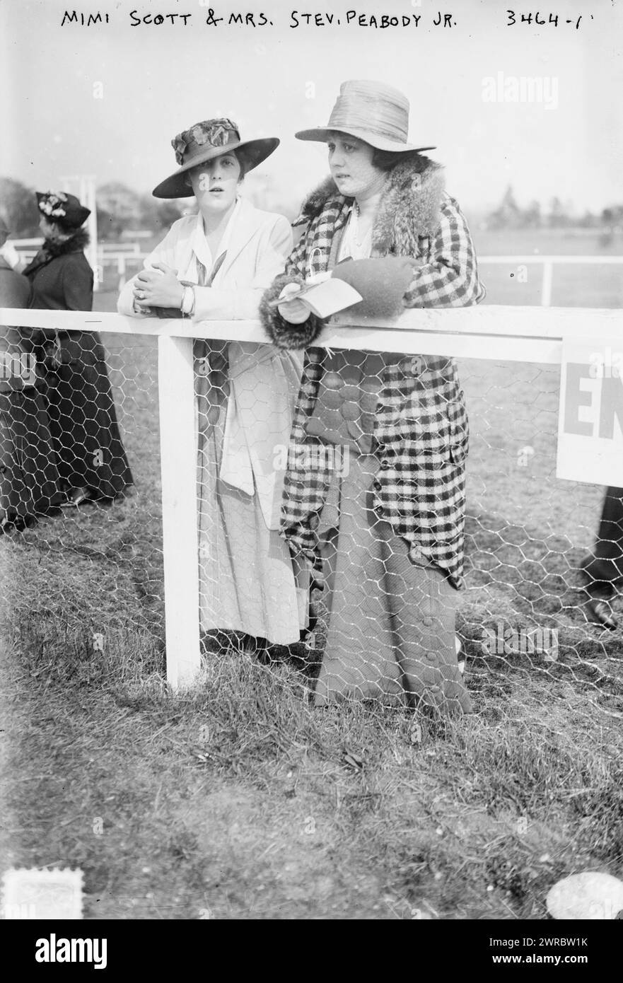 Mimi Scott and Mrs. Stev. Peabody Jr., Photograph shows Jeanne Marie 'Mimi' Scott with Mrs. Steven Peabody Jr., between ca. 1910 and ca. 1915, Glass negatives, 1 negative: glass Stock Photo
