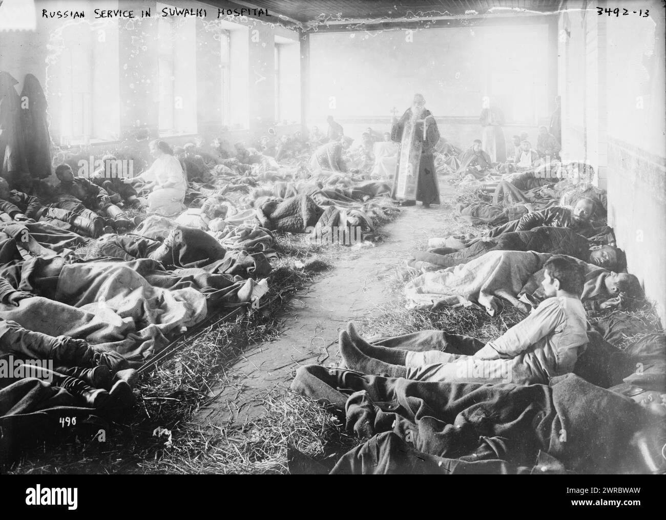 Russian Service in Suwalki Hospital, Photograph shows a priest holding a Russian Orthodox service in a hospital in Suwalki, Russia (now Poland) during World War I., between 1914 and ca. 1915, World War, 1914-1918, Glass negatives, 1 negative: glass Stock Photo
