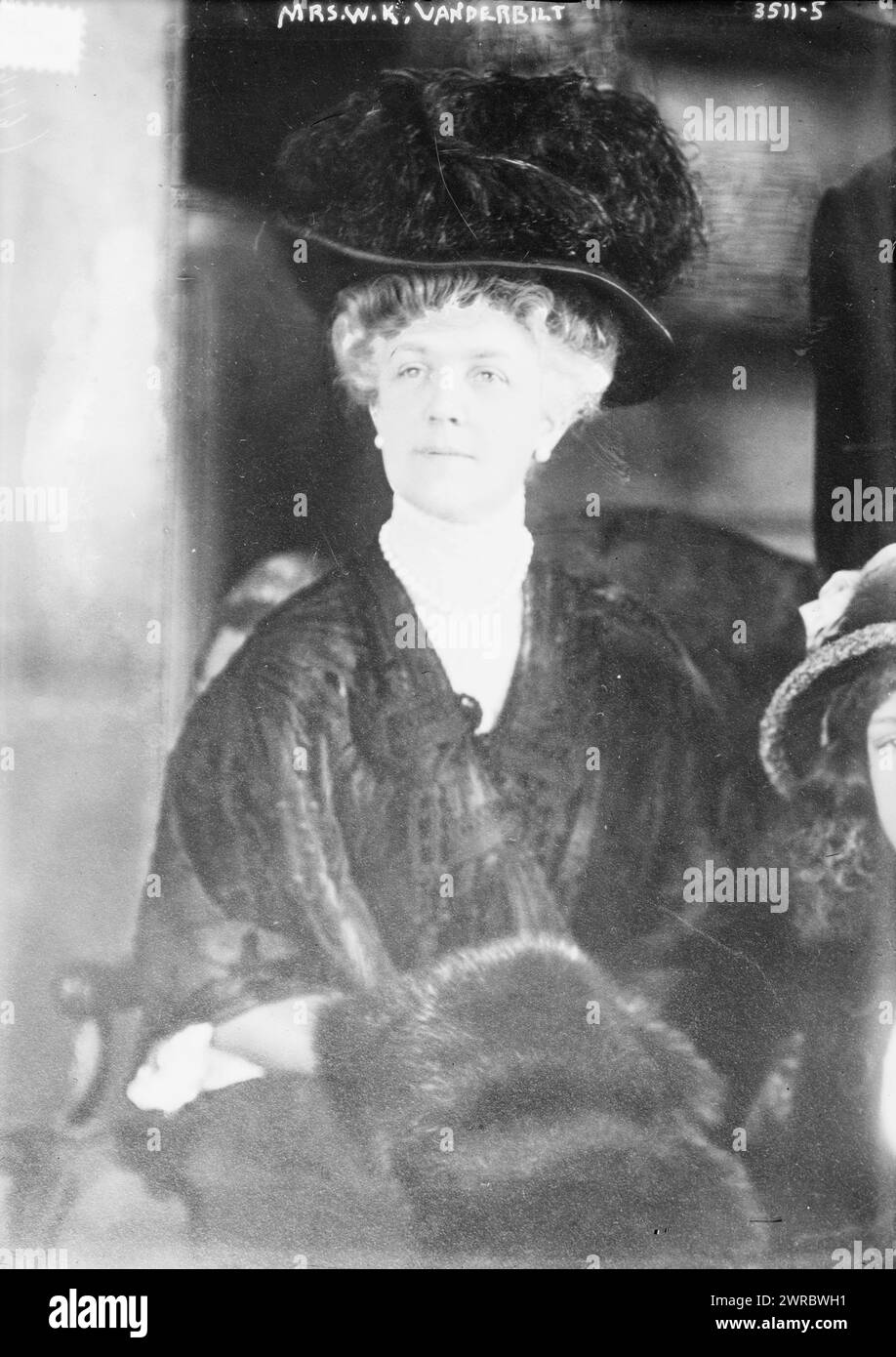 Mrs. W.K. Vanderbilt, Photograph shows Anne Harriman Sands Rutherfurd Vanderbilt (1861-1940) mother of Barbara Cainrcross Rutherfurd (1895-1939). She married William Kissam Vanderbilt., between ca. 1910 and ca. 1915, Glass negatives, 1 negative: glass Stock Photo