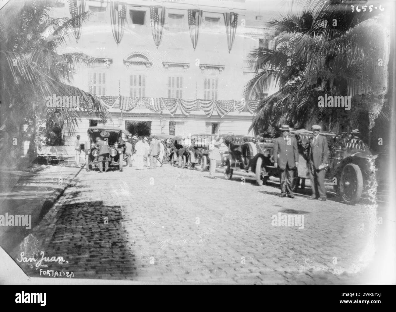 San Juan Fortaliza, Photograph shows La Fortaleza (The Fortress),the official residence of the Governor of Puerto Rico in San Juan., between ca. 1910 and ca. 1915, Glass negatives, 1 negative: glass Stock Photo