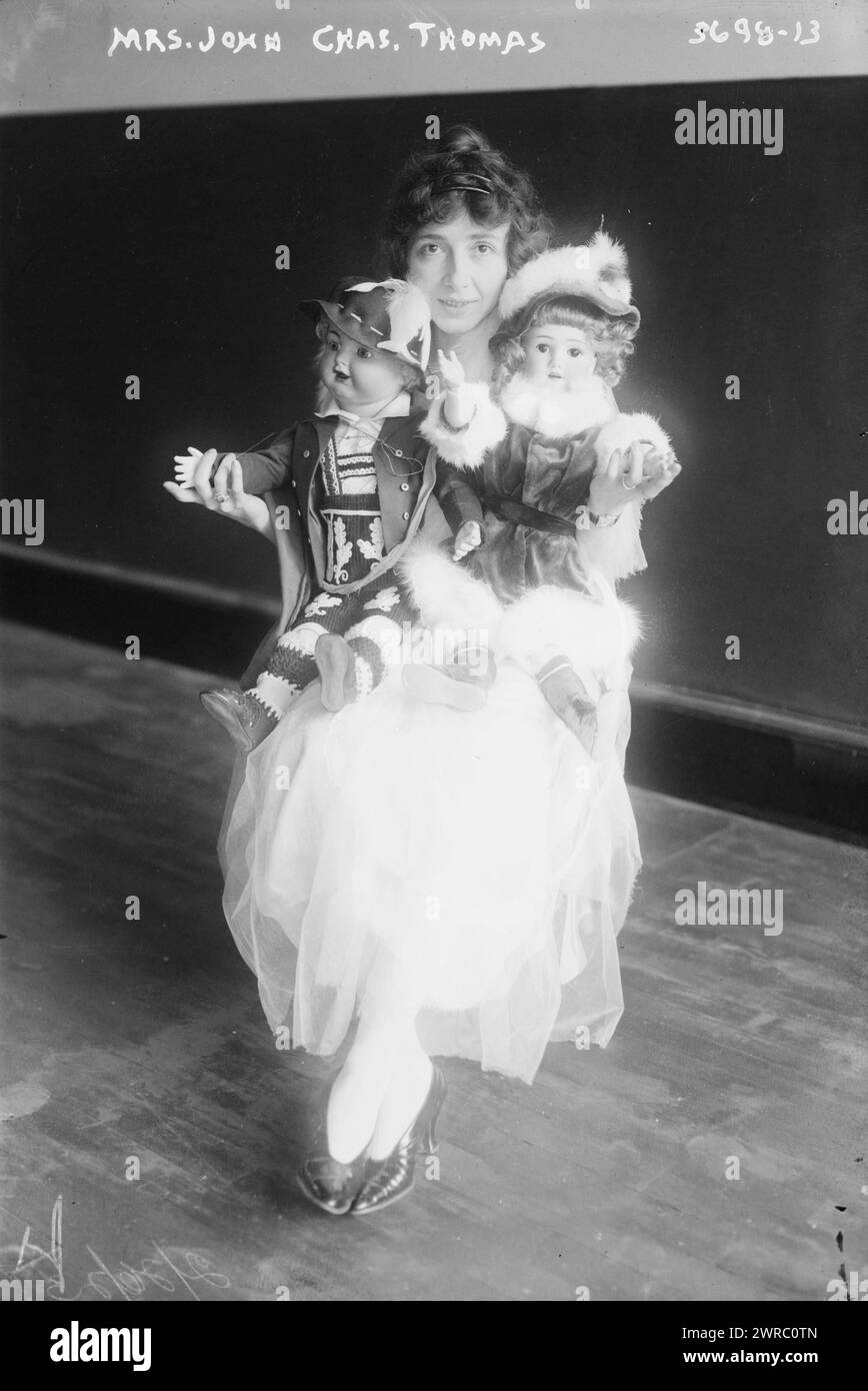 Mrs. John Chas. Thomas, Photograph shows singer and child actress Ruby Rothnour who married baritone John Charles Thomas in 1913., 1915 Dec. 11, Glass negatives, 1 negative: glass Stock Photo