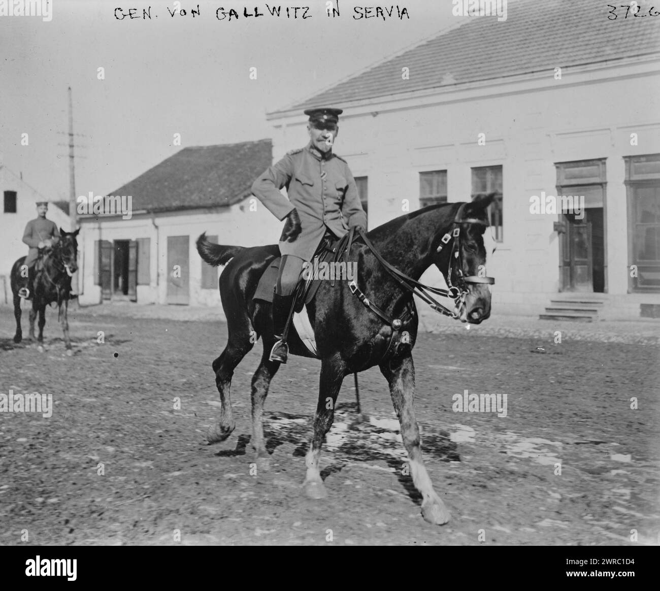 Gen. Von Gallwitz in Servia i.e. Serbia, Photograph shows Max Karl Wilhelm von Gallwitz (1852-1937, a German general from Breslau, Silesia, who served in World War I., between ca. 1910 and ca. 1920, Glass negatives, 1 negative: glass Stock Photo