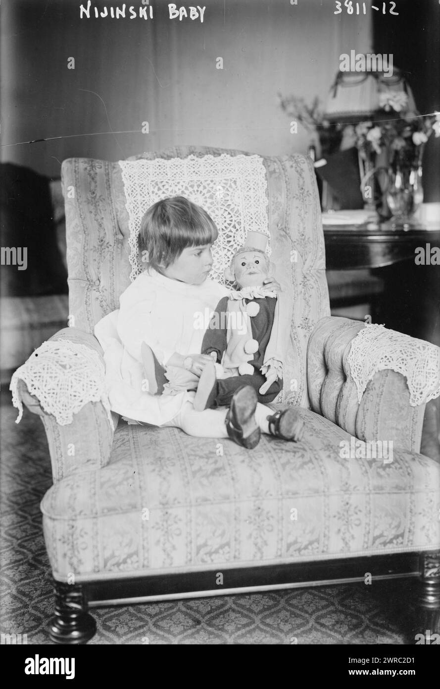 Nijinski baby, Photograph shows Kyra Nijinsky, daughter of Russian ballet dancer Vaslav Nijinsky (1889-1950) and his wife Romola de Pulszky (1891-1978)., between ca. 1915 and ca. 1920, Glass negatives, 1 negative: glass Stock Photo