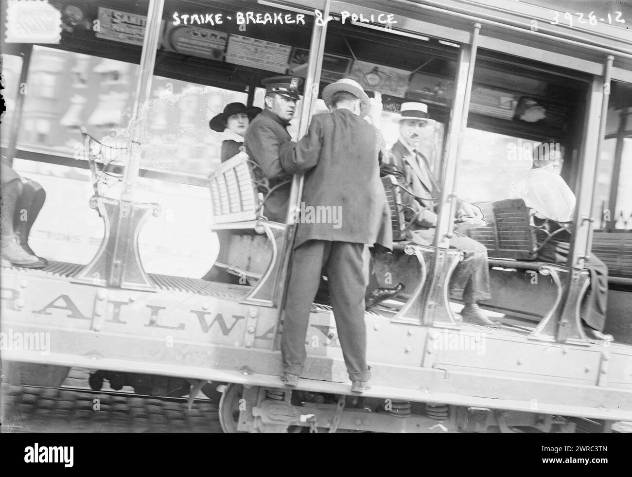Strike breakers and police, Photograph shows a strike breaker confronting a policeman during the New York railroad workers strike which started in August of 1916., 1916 Aug. 8, Glass negatives, 1 negative: glass Stock Photo