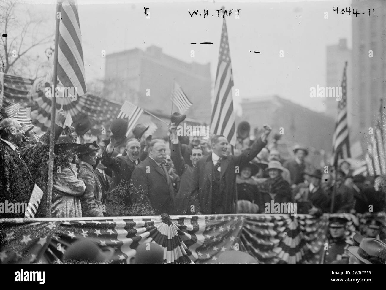 W.H. Taft, Photograph shows former president William Howard Taft campaigning for Republican candidate Charles Evans Hughes on Nov. 4, 1916 in Union Square, New York City., 1916 Nov. 4, Glass negatives, 1 negative: glass Stock Photo