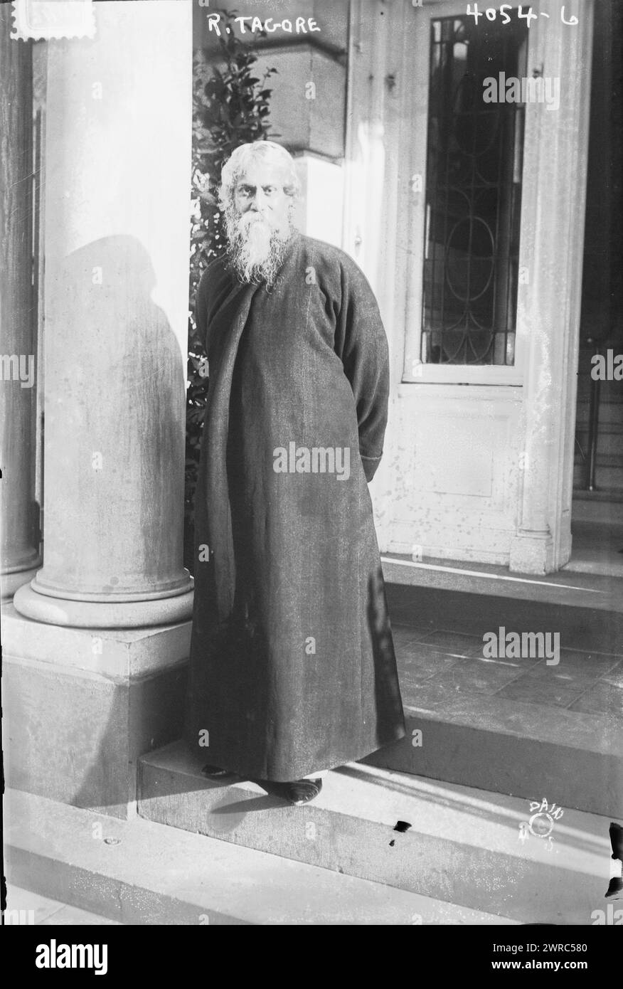 R. Tagore, Photo shows Rabindranath Tagore (1861-1941)., 1916 Nov. 21., Glass negatives, 1 negative: glass Stock Photo
