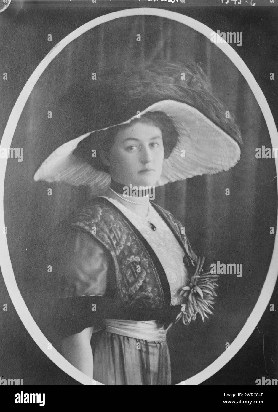 Princess Aug. Wilhelm, Photograph shows Princess Alexandra Victoria of Schleswig-Holstein-Sonderburg-Glücksburg (1887-1957)., 1926 Dec. 10, Glass negatives, 1 negative: glass Stock Photo