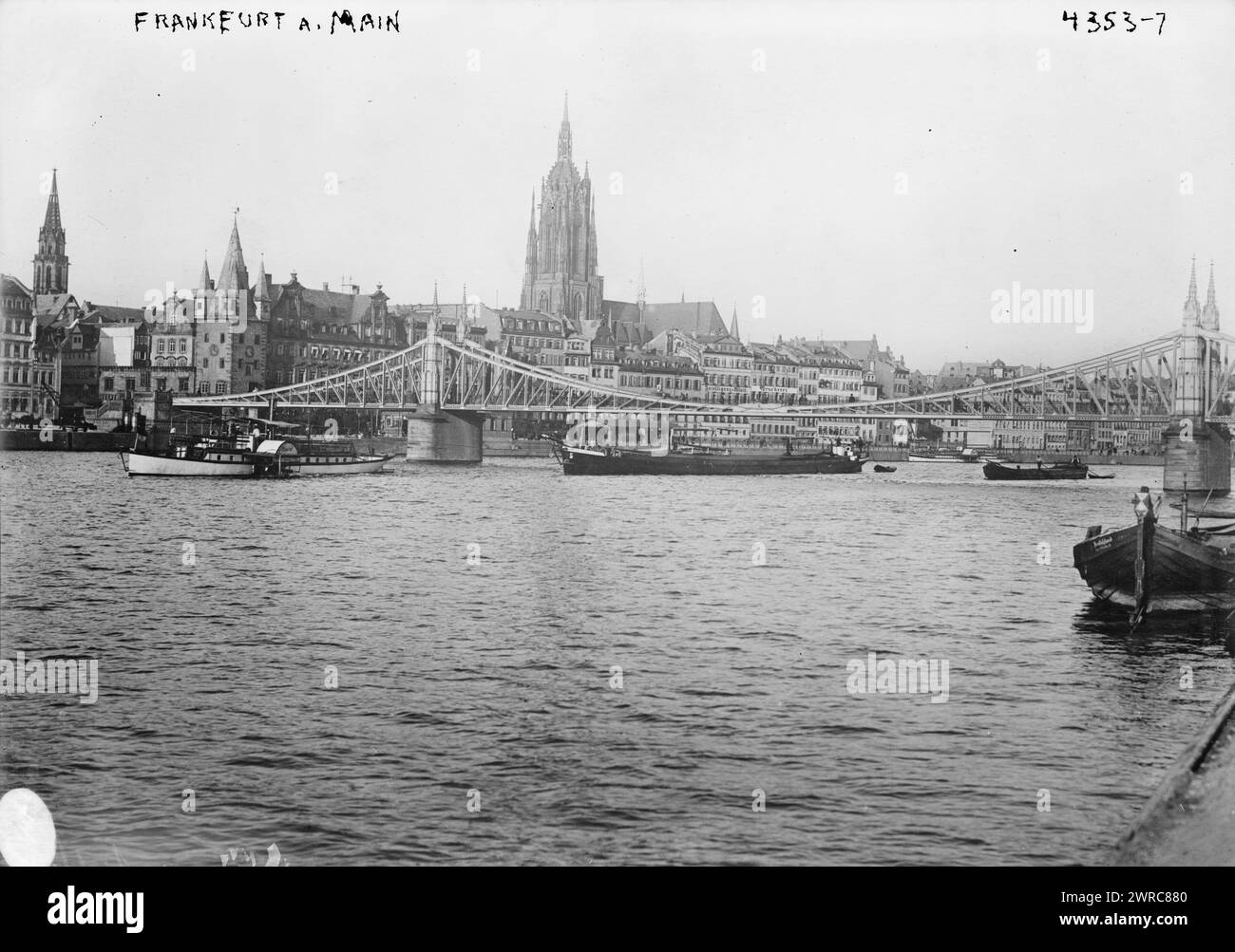 Frankfurt main e Black and White Stock Photos & Images - Alamy