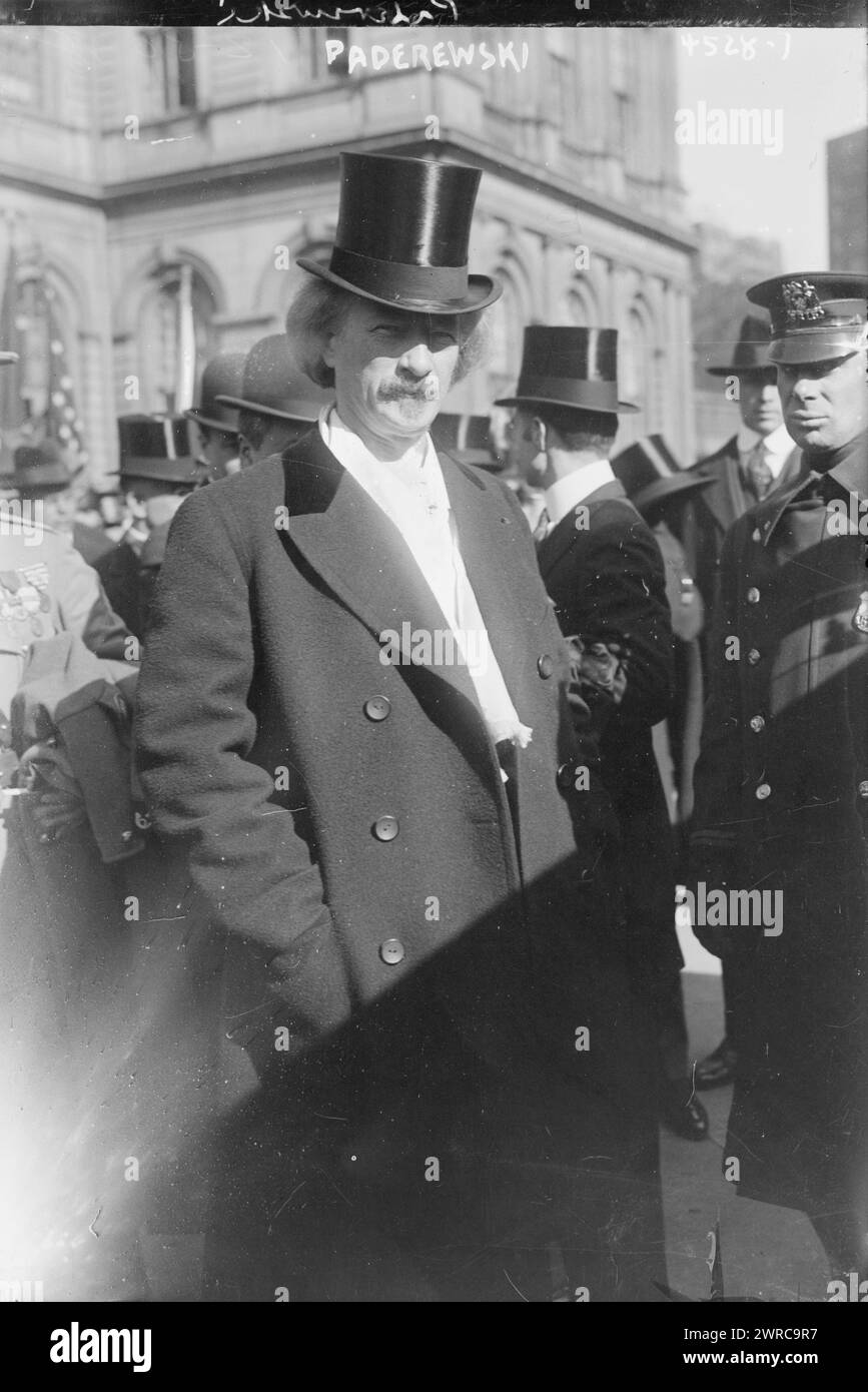 Paderewski Polish Commission, Photograph shows Polish pianist and composer Ignacy Jan Paderewski (1860-1941) with a Polish commission outside City Hall in New York City., between ca. 1915 and ca. 1920, Glass negatives, 1 negative: glass Stock Photo