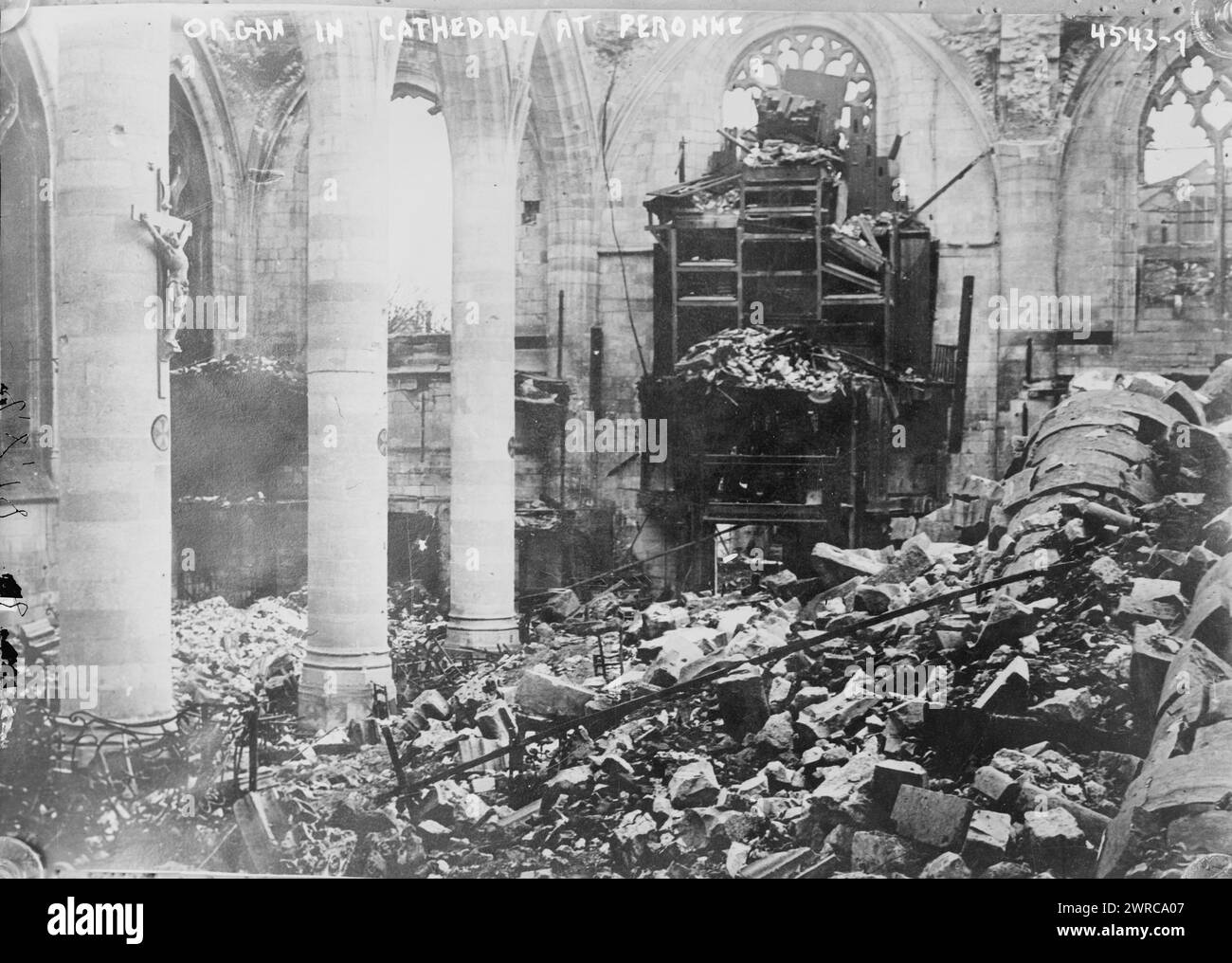 Organ in cathedral at Peronne, Photograph shows an organ in the ruins of the church of Saint-Jean-Baptiste de Péronne in Péronne, France during World War I., between ca. 1915 and 1918, World War, 1914-1918, Glass negatives, 1 negative: glass Stock Photo