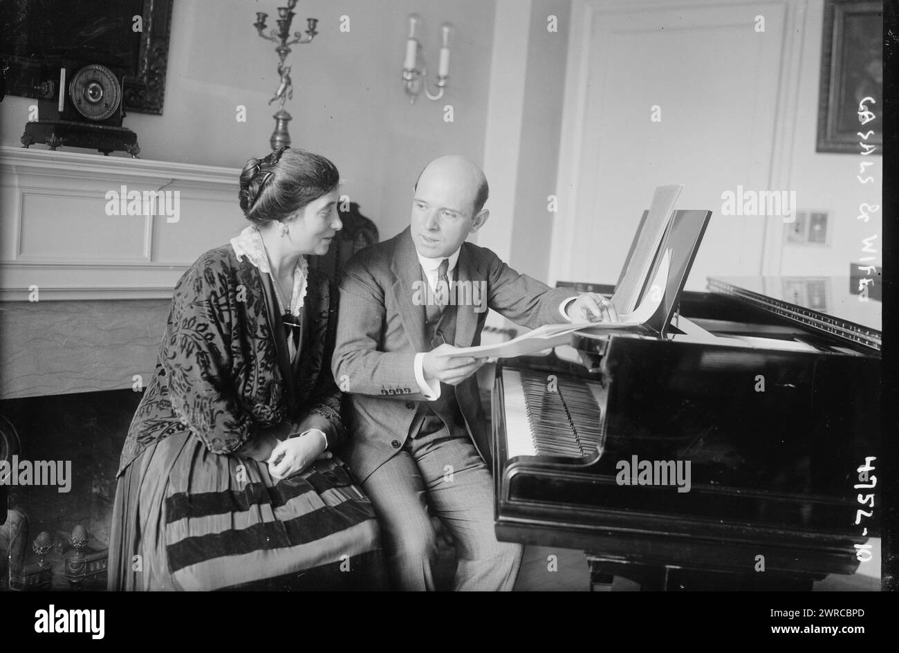 Casals & wife, Photograph shows Spanish cellist Pablo Casals (1876-1973) with his wife Susan Metcalfe Casals (1878-1959) who was an American mezzo-soprano singer., between ca. 1915 and ca. 1920, Glass negatives, 1 negative: glass Stock Photo