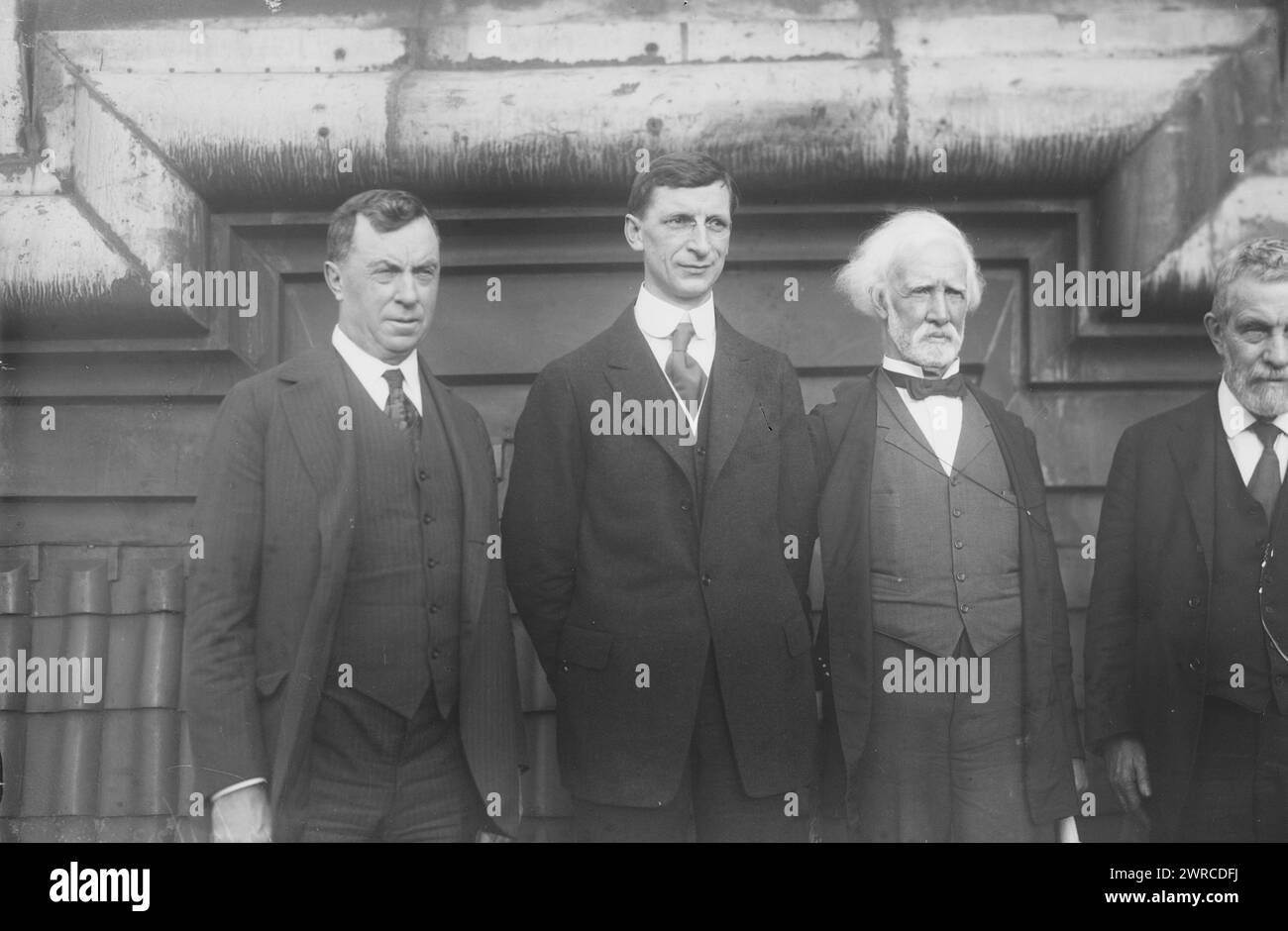 Cohalan, De Valera, Goff, Devoy, Photograph shows Daniel Florence Cohalan (1867-1946), Eamon de Valera (1882-1975), John Goff (1846-1924) and John Devoy (1842-1928) at the Waldorf Astoria, New York City in March 1919 to commemorate de Valera's campaign for Irish independence in the United States., 1919 March, Glass negatives, 1 negative: glass Stock Photo