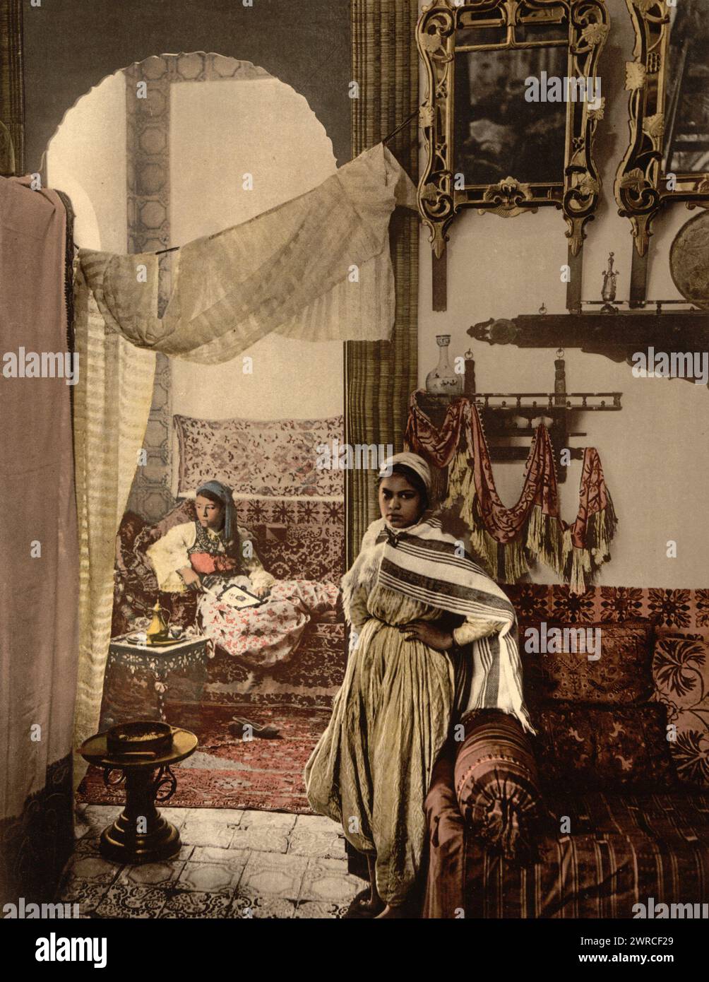 Distinguished Moorish women, Algiers, Algeria, ca. 1899., Color, 1890-1900 Stock Photo
