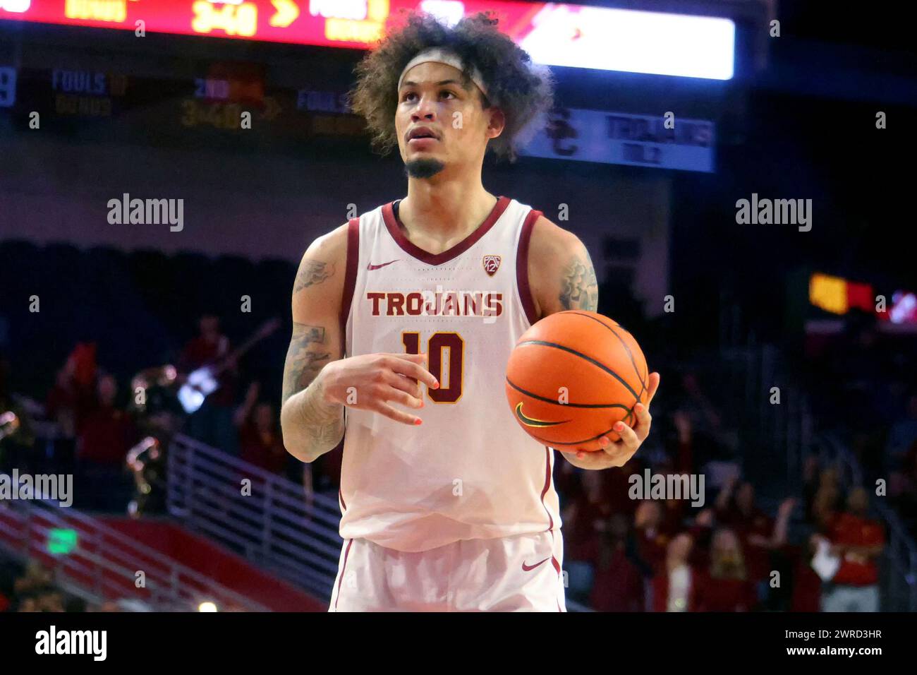 USC Trojans forward DJ Rodman (10) shoots a free throw during an NCAA