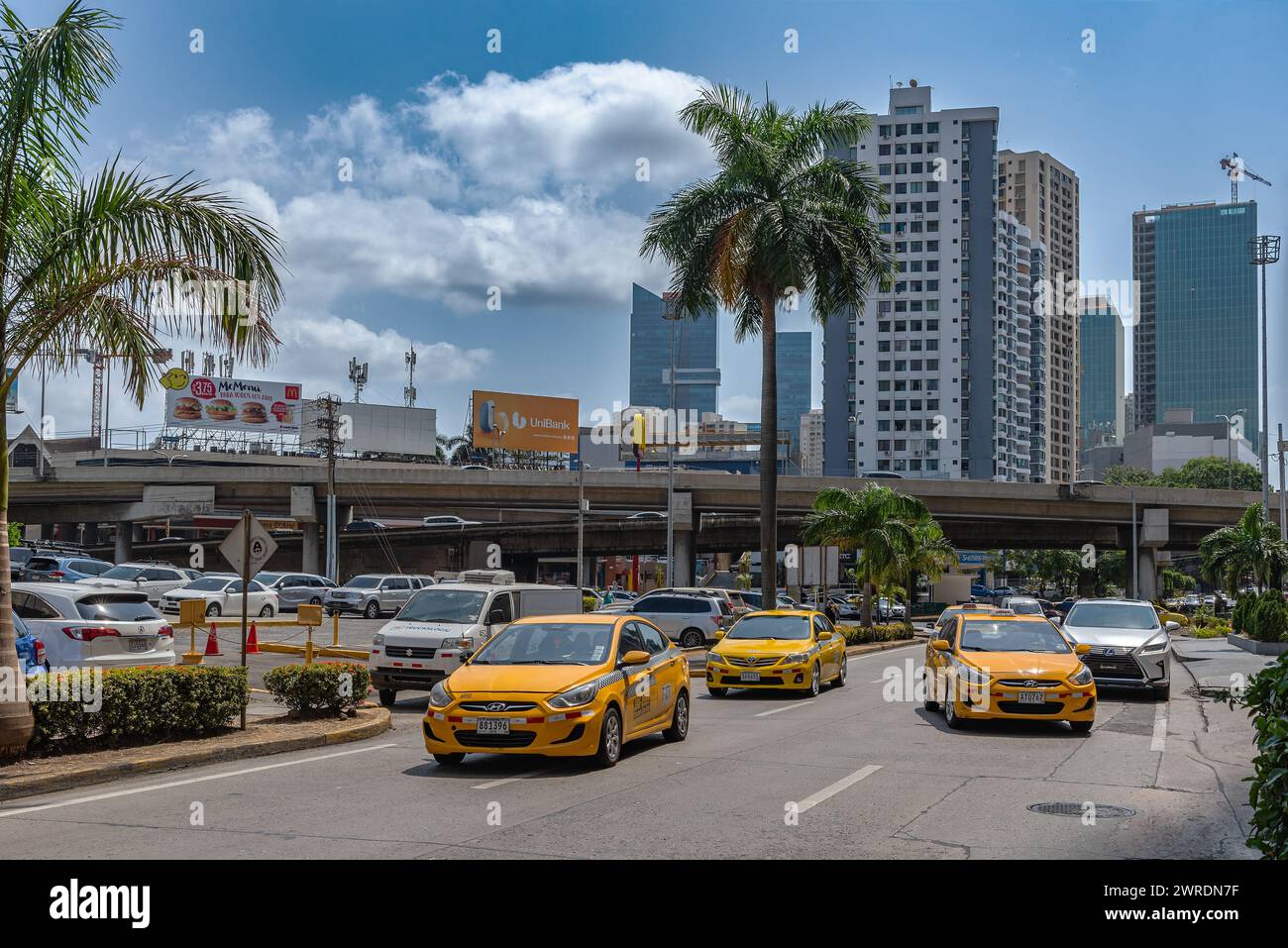 Busy street in Calidonia district, Panama City Stock Photo