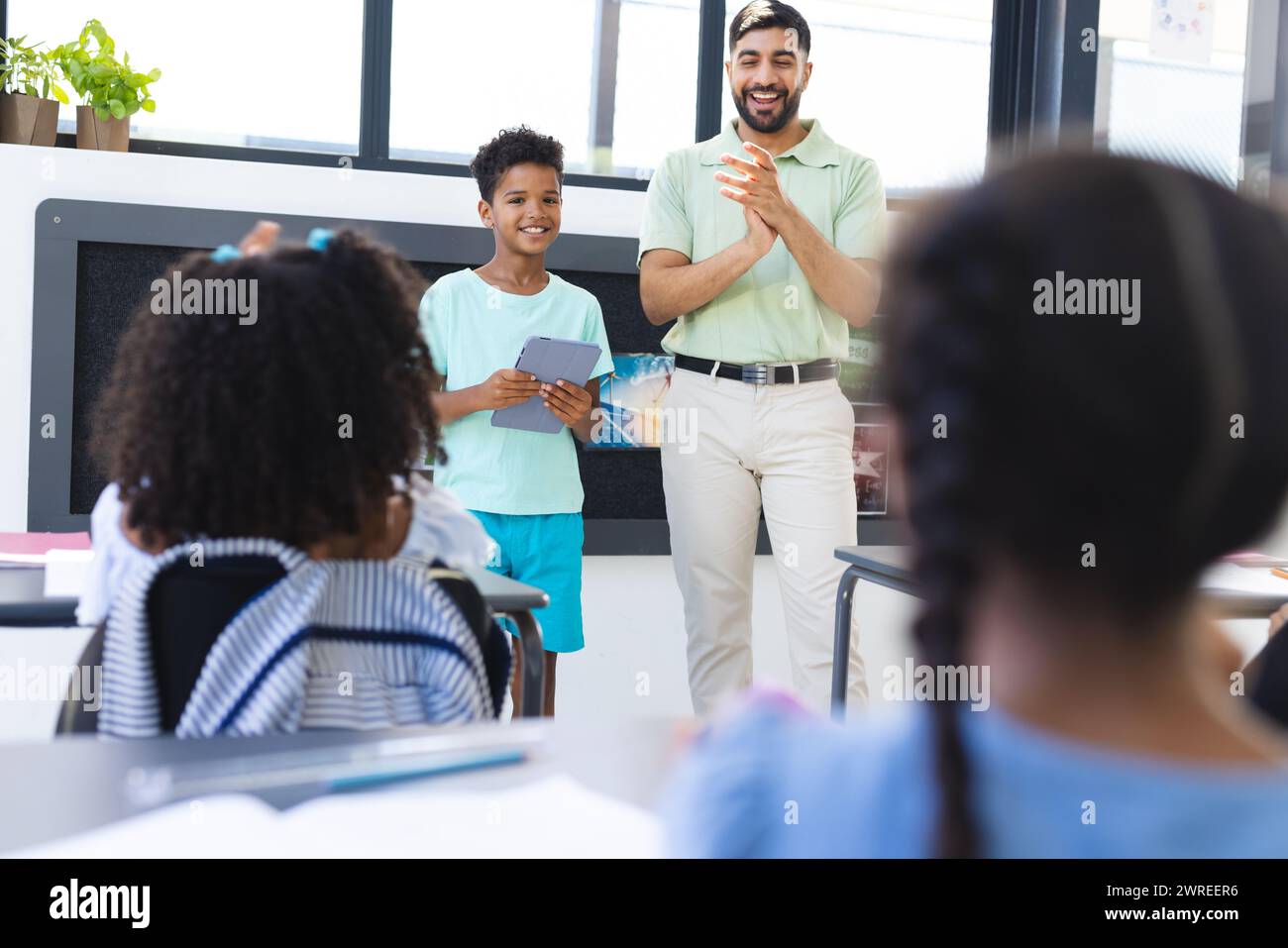 Asian teacher classroom student hi-res stock photography and images - Alamy