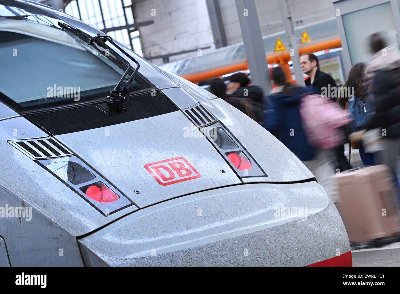 Verwunderlich Db Streik Munchen Fotos