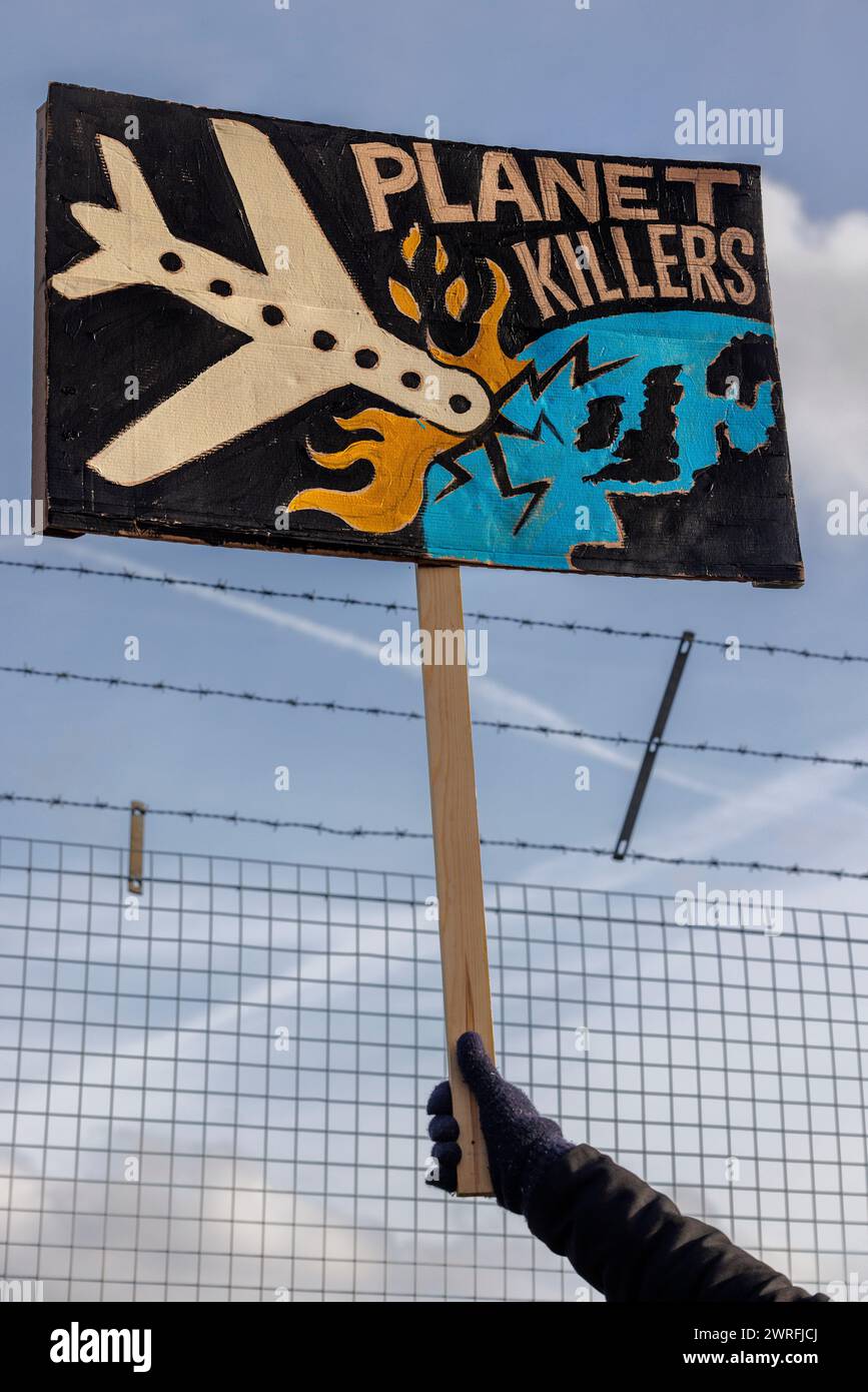 27th Jan 2024. Farnborough Airport, UK. 'Flying to Extinction' march and protest against private jets and airport expansion. Stock Photo