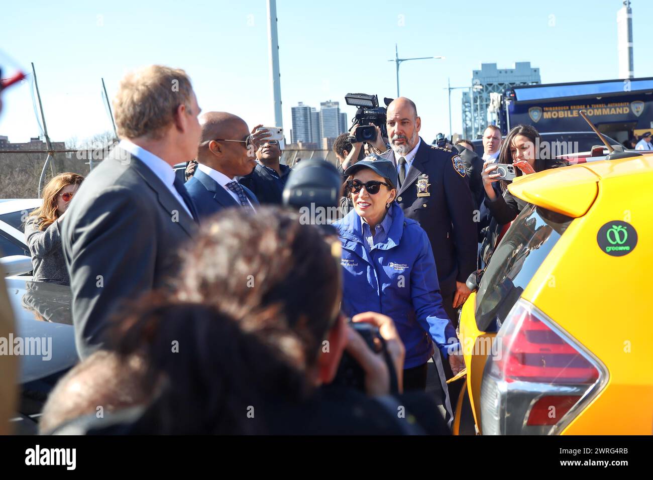 Governor Kathy Hochul and Mayor Eric Adams Make a Public Safety ...