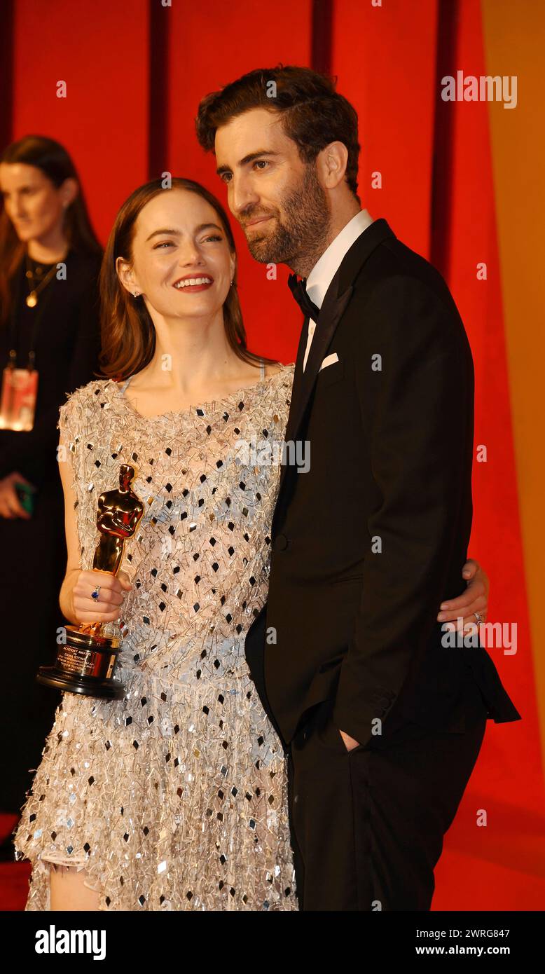 BEVERLY HILLS, CALIFORNIA - MARCH 10: (L-R) Emma Stone and Dave McCary ...