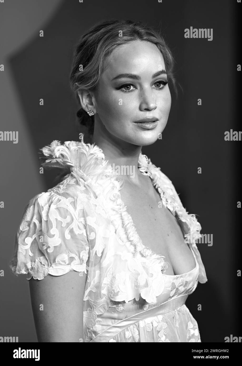 Los Angeles Usa March 10th 2024 Jennifer Lawrence Arriving At The Vanity Fair Oscar Party 