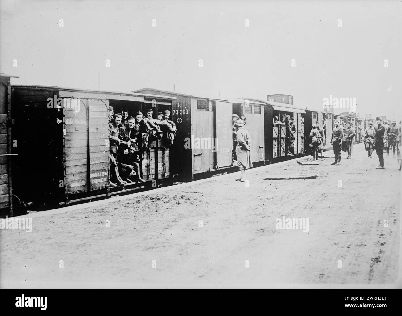 U.S. soldiers in France, 6 Apr 1918. American soldiers of the Twenty ...