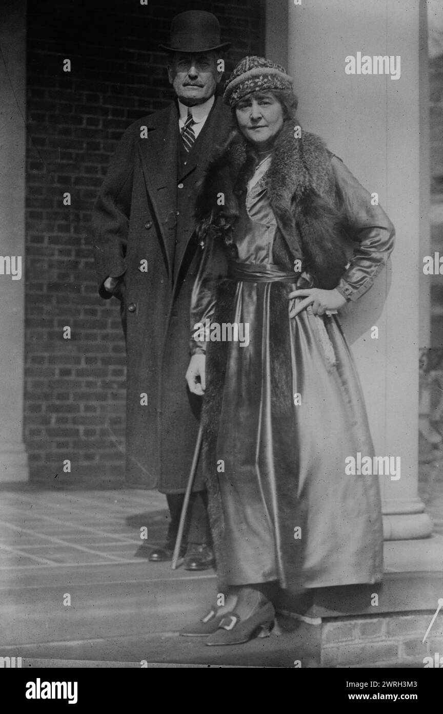 M.T. Herrick &amp; Anne Morgan, (1918?). U.S. Ambassador Myron Timothy Herrick (1854-1929) and philanthropist Anne Tracy Morgan (1873-1952) standing together. In 1918 they worked as president and vice president of American Committee of Devastated France. Stock Photo