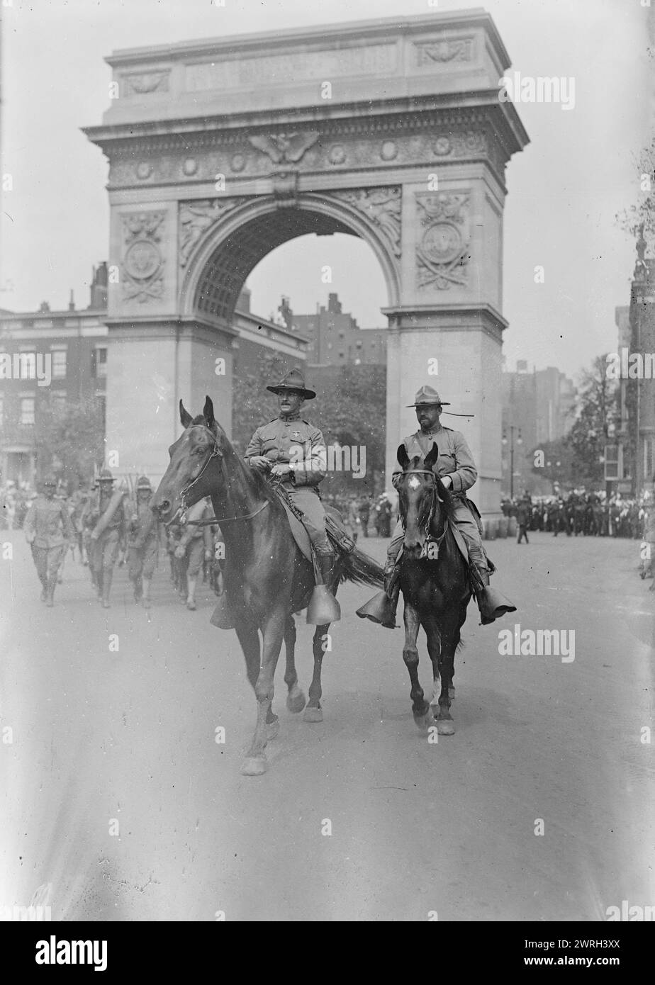 Col. J.S. Boyer, 30 Aug 1917. Colonel James S. Boyer, Commander of the First Infantry during a parade of the 27th Division (National Guard of New York) on August 30, 1917 in New York City. The Washington Square Arch is in the background. Stock Photo